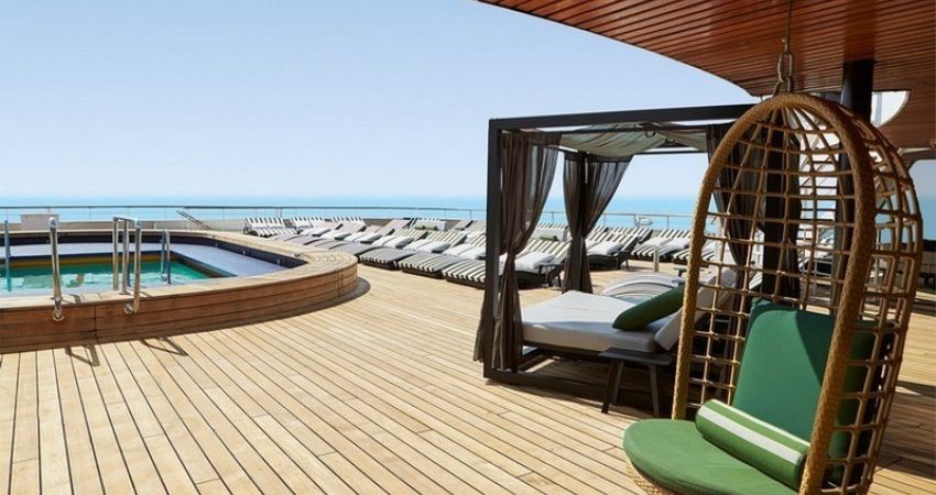 SUPER PROMO 4 Nights 5 Days Summer Iconic Program